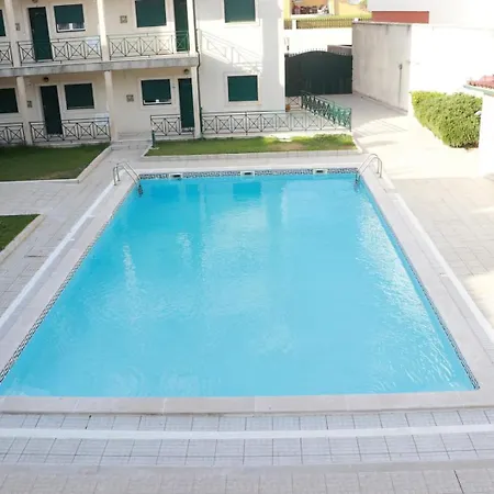 Fantastic With Pool Access דירה *