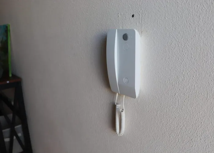 Fantastic With Pool Access Pataias