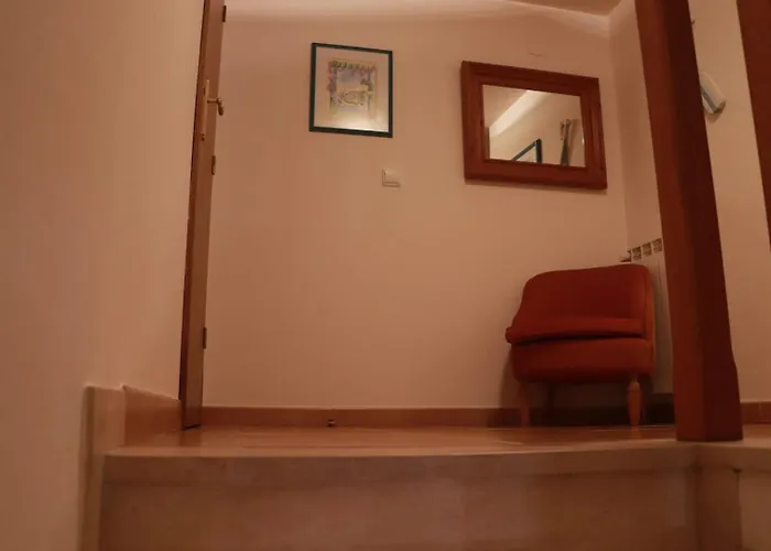 Fantastic With Pool Access *